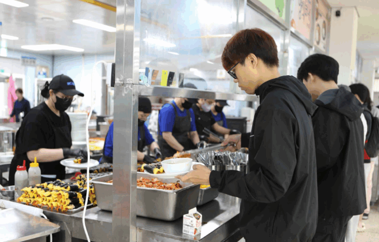 전남대 여수캠퍼스, 지역 맛집과 손잡고 ‘Pop-up Kitchen’ 첫 선… 400인분 완판