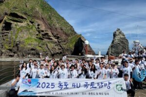국립대 학생 144명, 독도에서 ‘나라사랑’ 외치다…전북대·전남대 등 4개 대학 공동 캠페인 진행