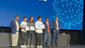 켄텍 노건 학생, IEEE PES GM 포스터 대회 학부생 부문 1위… 송전선 열화 고려한 전력망 최적화 모형 발표